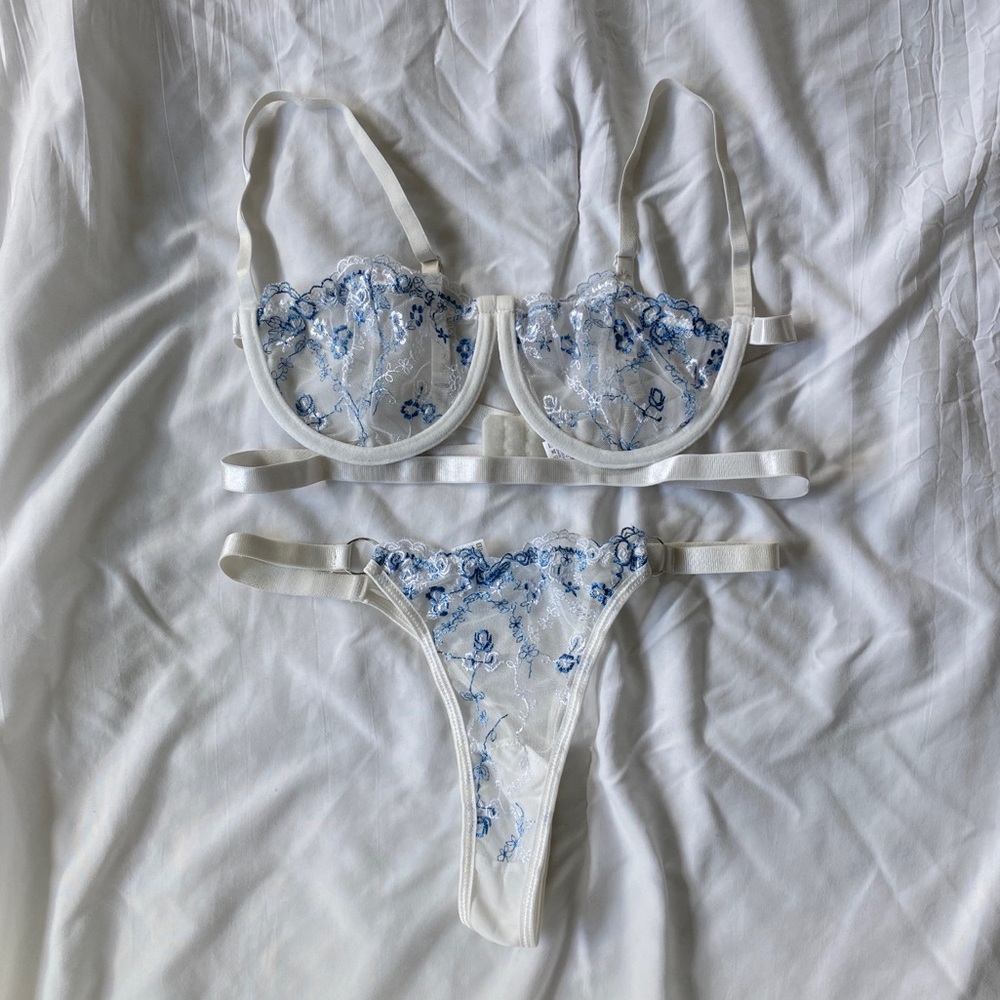 Blue and White Lace Lingerie Set